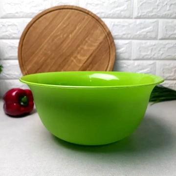 Кругла салатна миска із харчового пластику 1.8 л з бортиком Ламела