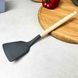 Широкая силиконовая лопатка для кухни с деревянной ручкой Серая