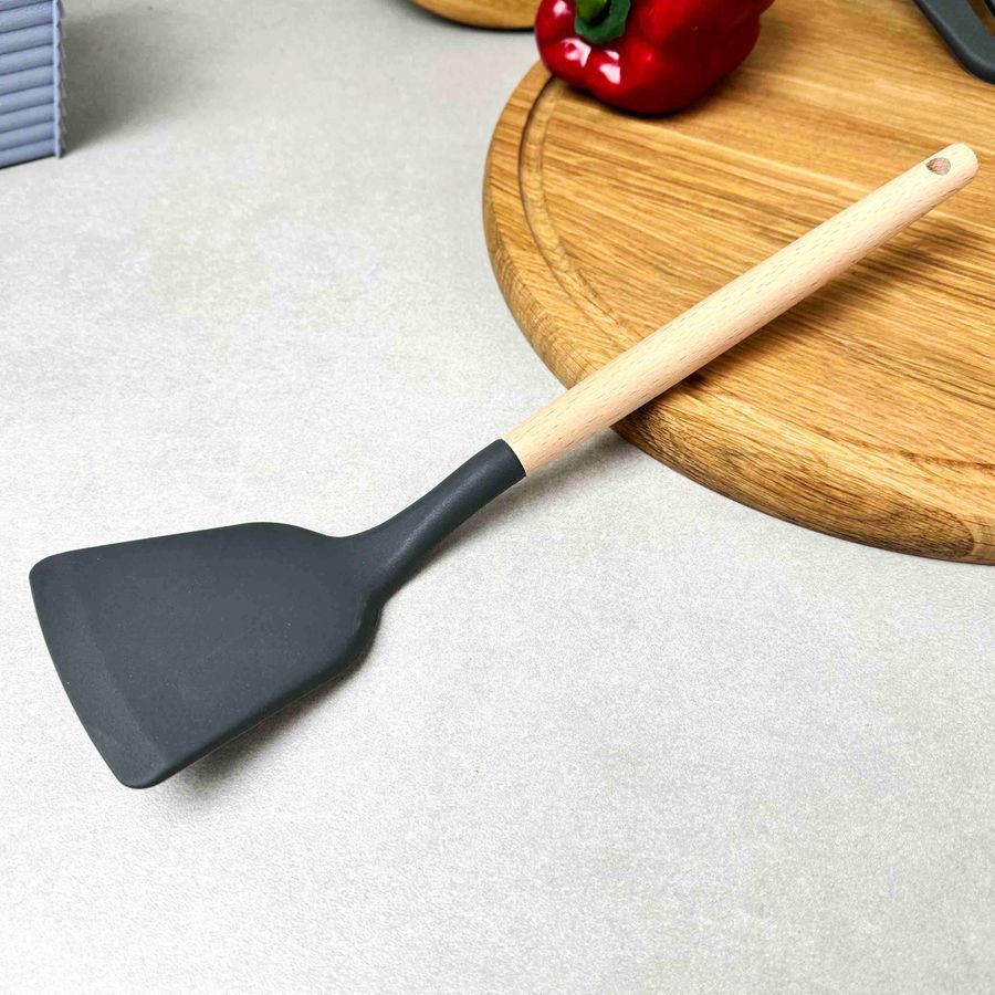 Широкая силиконовая лопатка для кухни с деревянной ручкой Серая Hell