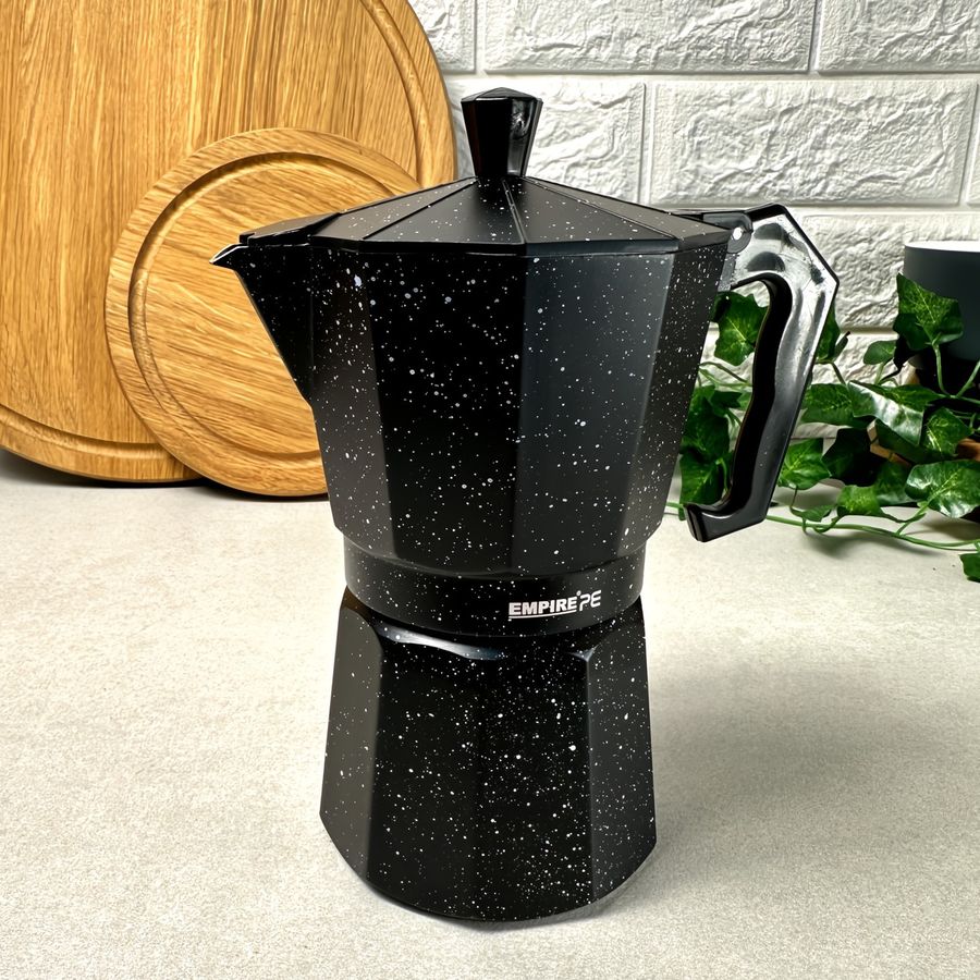 Чёрная гейзерная кофеварка 6 порций EM6603 Empire