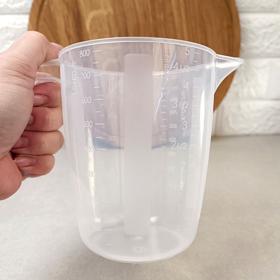 Пластиковый мерный стакан на 1 л с градацией, мерная тара Алеана Алеана