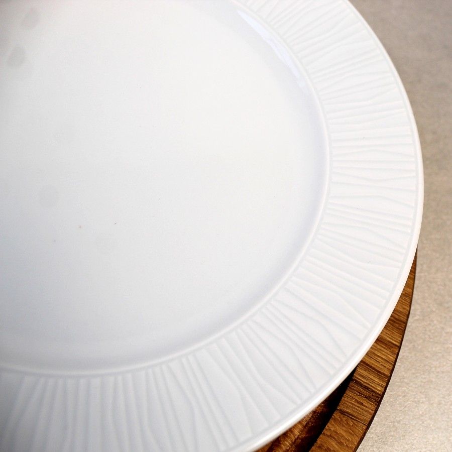 Біла порцелянова тарілка підставна Kutahya Porselen Emotion 250 мм (EM2025) Kutahya Porselen