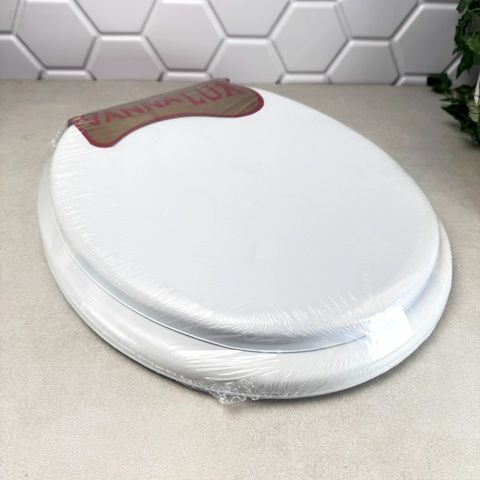 М&rsquo;яке сидіння для унітаза з кришкою 40&times;36,5 см біле Vanna LUX Без бренда