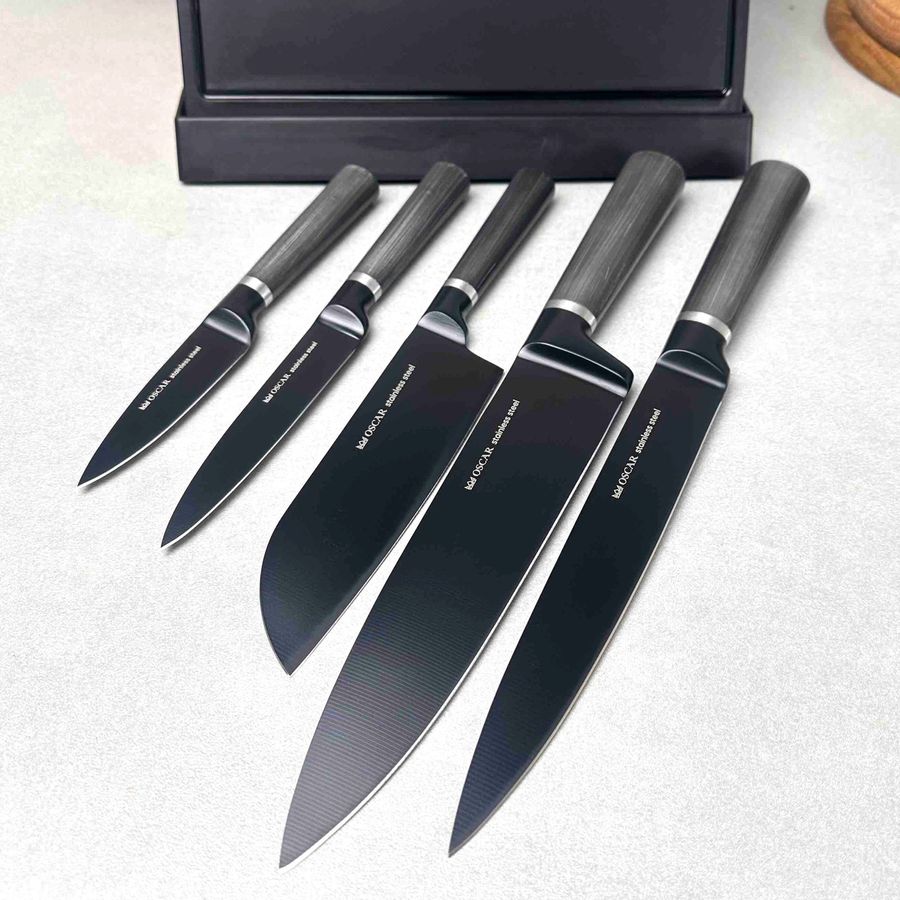 Набір чорних ножів на магнітній стійці Oscar Oscar