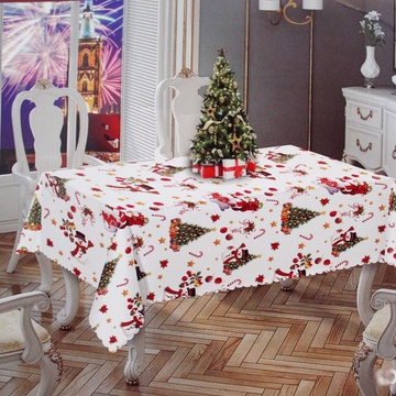 Скатертина новорічна Сніговик з Подарунками 110 * 140см, скатертина з Дідом Морозом Monferme