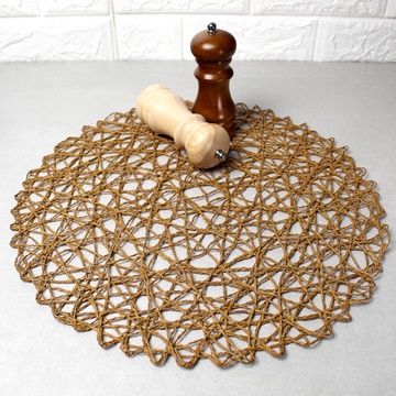 Кругла ажурна плетена серветка для сервірування у коричневому кольорі 38 см Hell