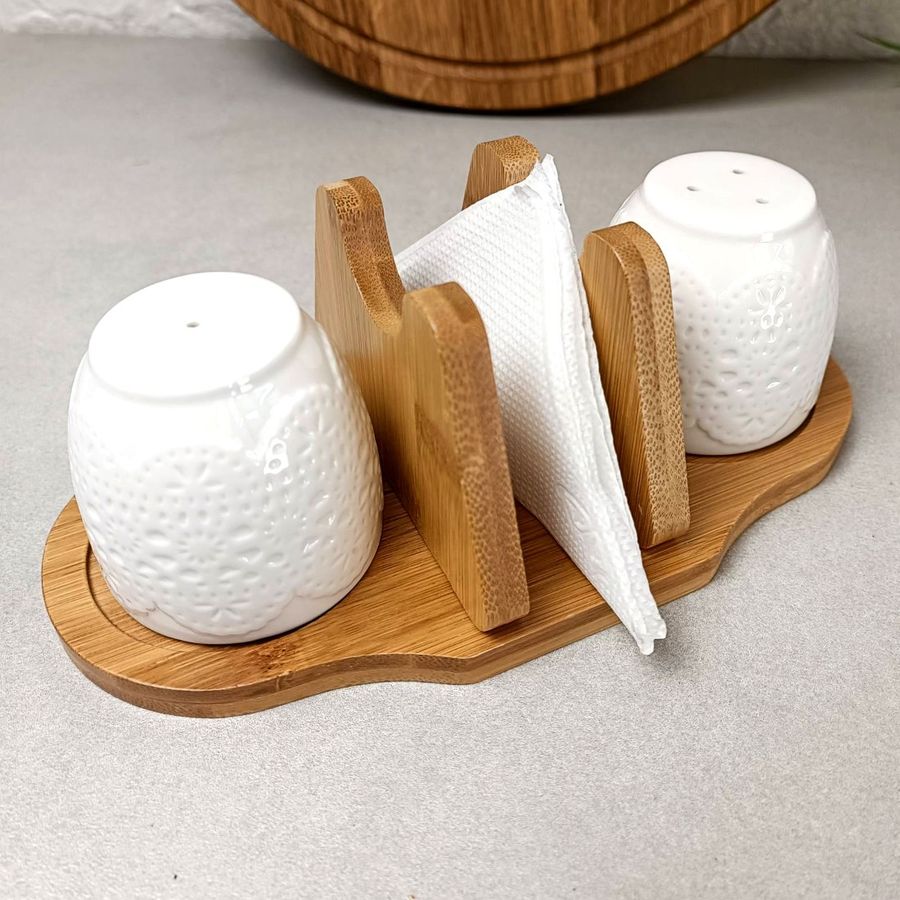 Набор емкостей для соли и перца на бамбуковой подставке Bona