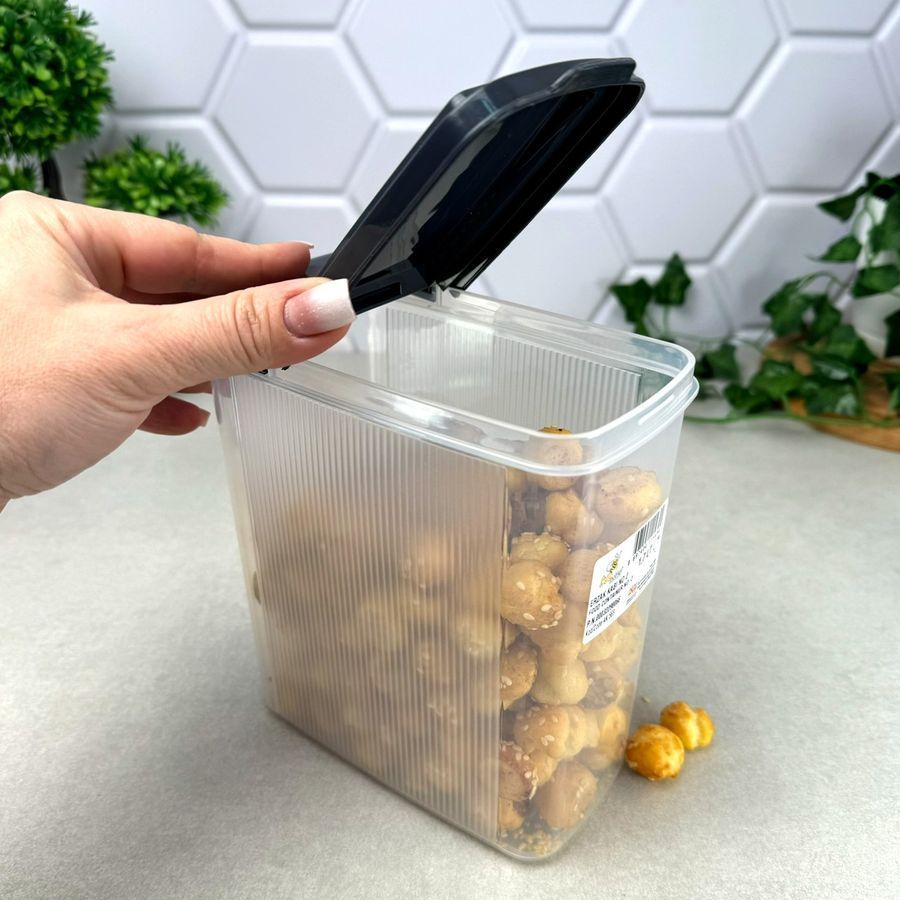 Пластиковий контейнер для сипучих продуктів 1.7 л Akay Akay