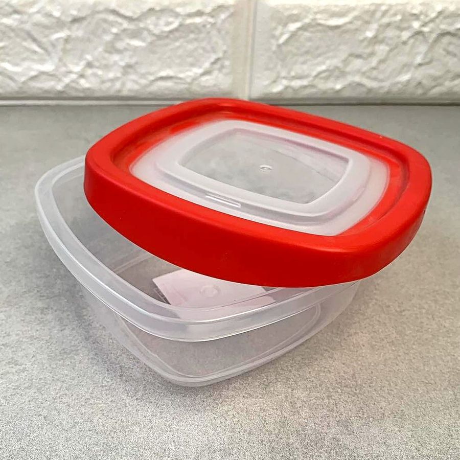 Квадратний харчовий контейнер з герметичною кришкою Keeper 0.55 л Ал-Пластик