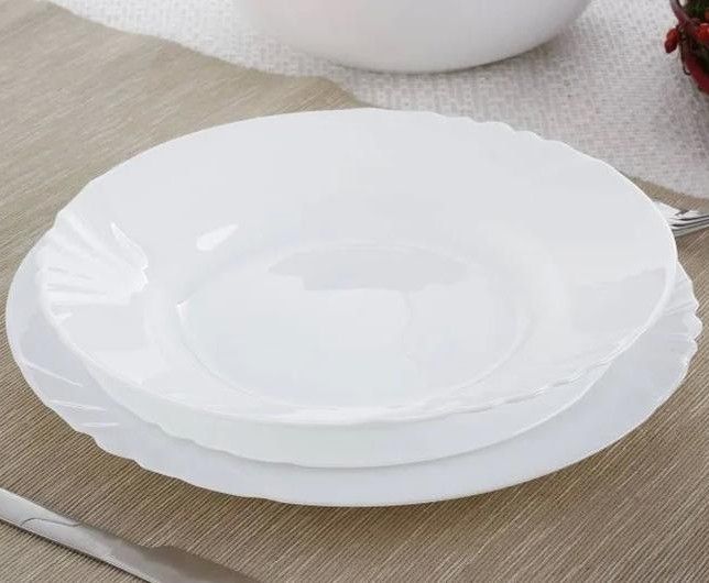 Тарелка суповая из белой стеклокерамики Luminarc Cadix 230 мм (J6691) Luminarc