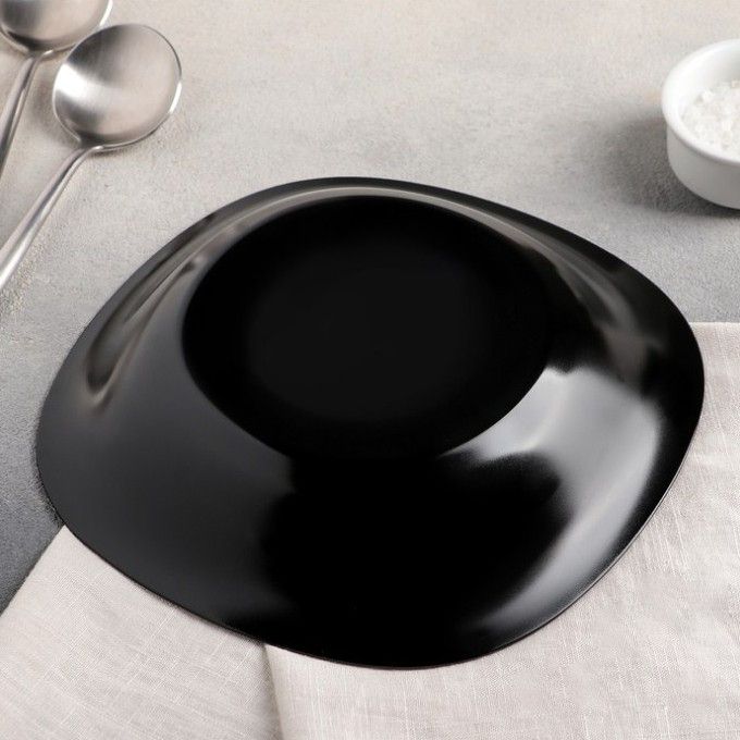 Чорна квадратна тарілка для супу Luminarc Carine Black 210 мм (L9818) Luminarc