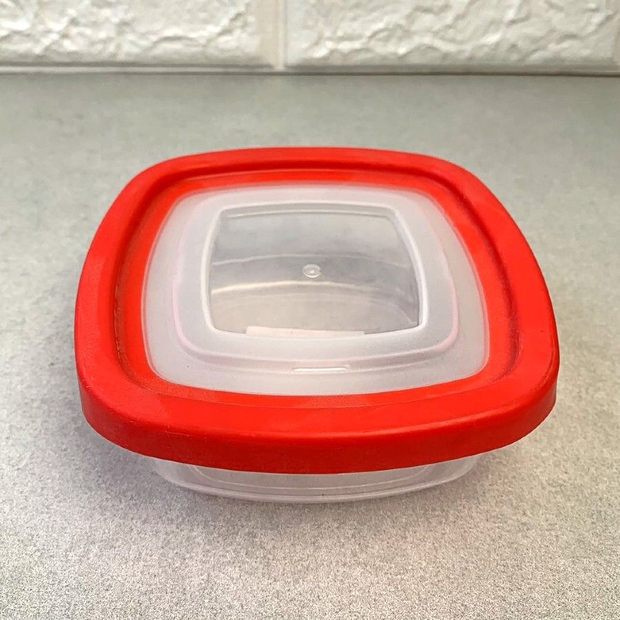 Малий харчової контейнер з герметичною кришкою Keeper 0.4 л Ал-Пластик