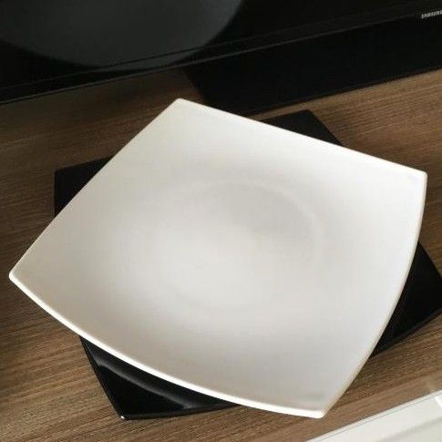Квадратная персональная тарелка из толстой стеклокерамики Luminarc Quadrato White 190 мм (H3658) Luminarc