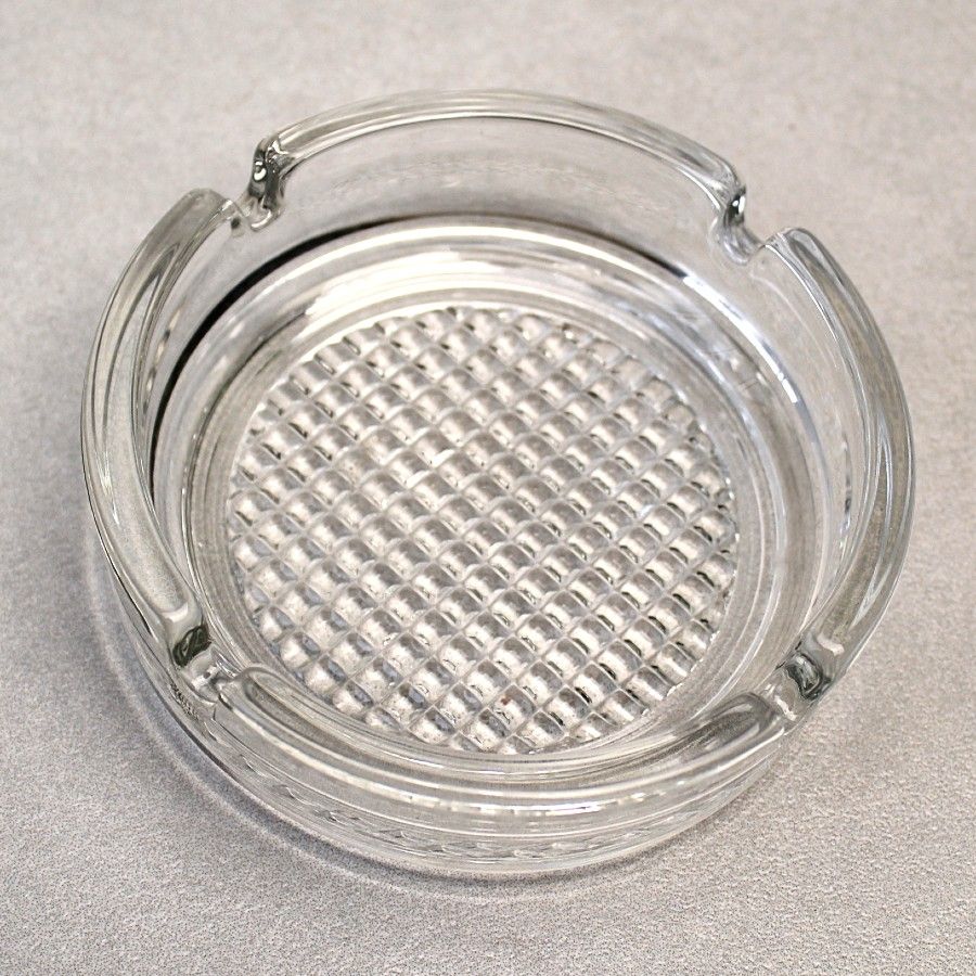 Кругла скляна попільничка з рифленим дном Uniglass UniGlass