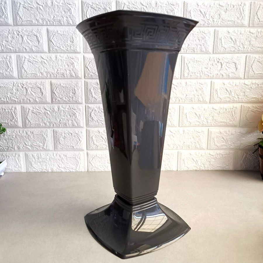 Универсальная напольная пластиковая ваза 39см графитового цвета Ламела Ламела