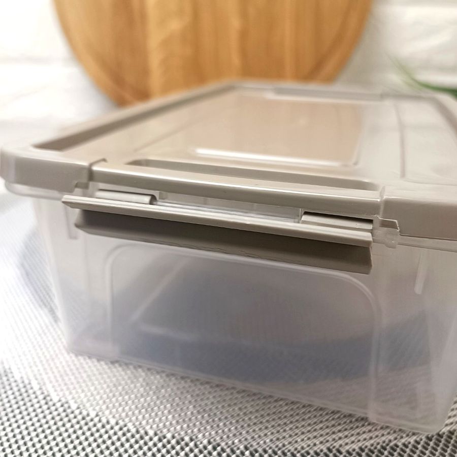 Пластиковый контейнер с крышкой для хранения 1.7л Smart Box Practice Алеана