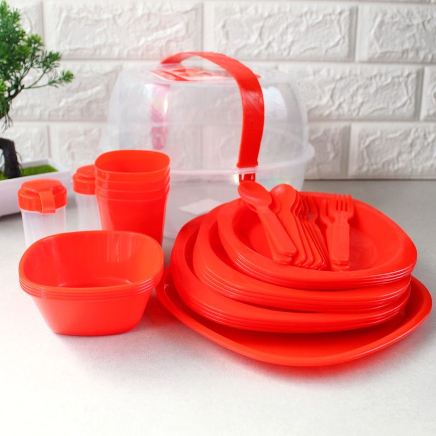Набір червоного пластикового посуду для пікніка в контейнері на 4 персон 34 предмета Plastar Pak