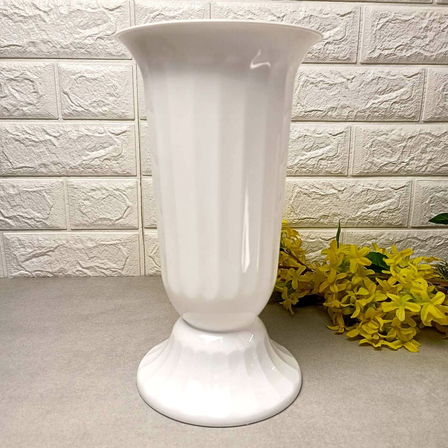 Белая универсальная напольная пластиковая ваза 29см Флора Алеана Алеана