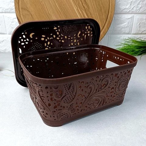 Коричневая ажурная корзинка с крышкой 1.8 л Без бренда