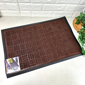 Коричневий прогумований килимок для вхідних дверей 40*60 см Даріана Dariano