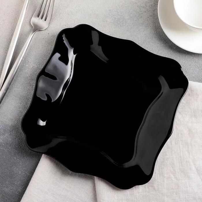 Чёрная волнистая тарелка 26 см Люминарк Аусентик (Authentic Black) Luminarc