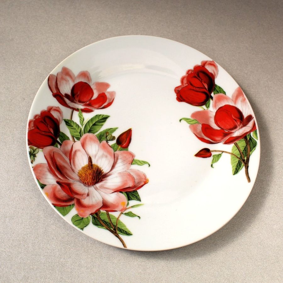 Тарелка обеденная круглая с цветами 20,5 см "Пион" (4366) Hell