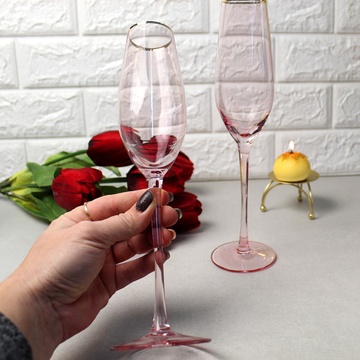 Набор розовых бокалов для шампанского с золотым ободком 2 шт 2100 мл Розовая дымка A-plus