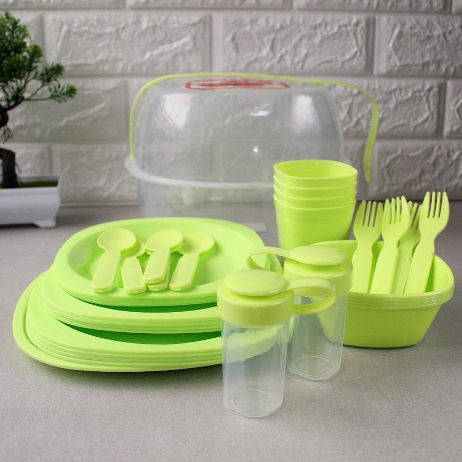 Набір пластикового посуду для пікніка в контейнері на 4 персон 34 предмета Plastar Pak
