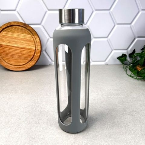 Стеклянная бутылка для напитков с металлической крышкой 0.55 л Серая Kamille Kamille